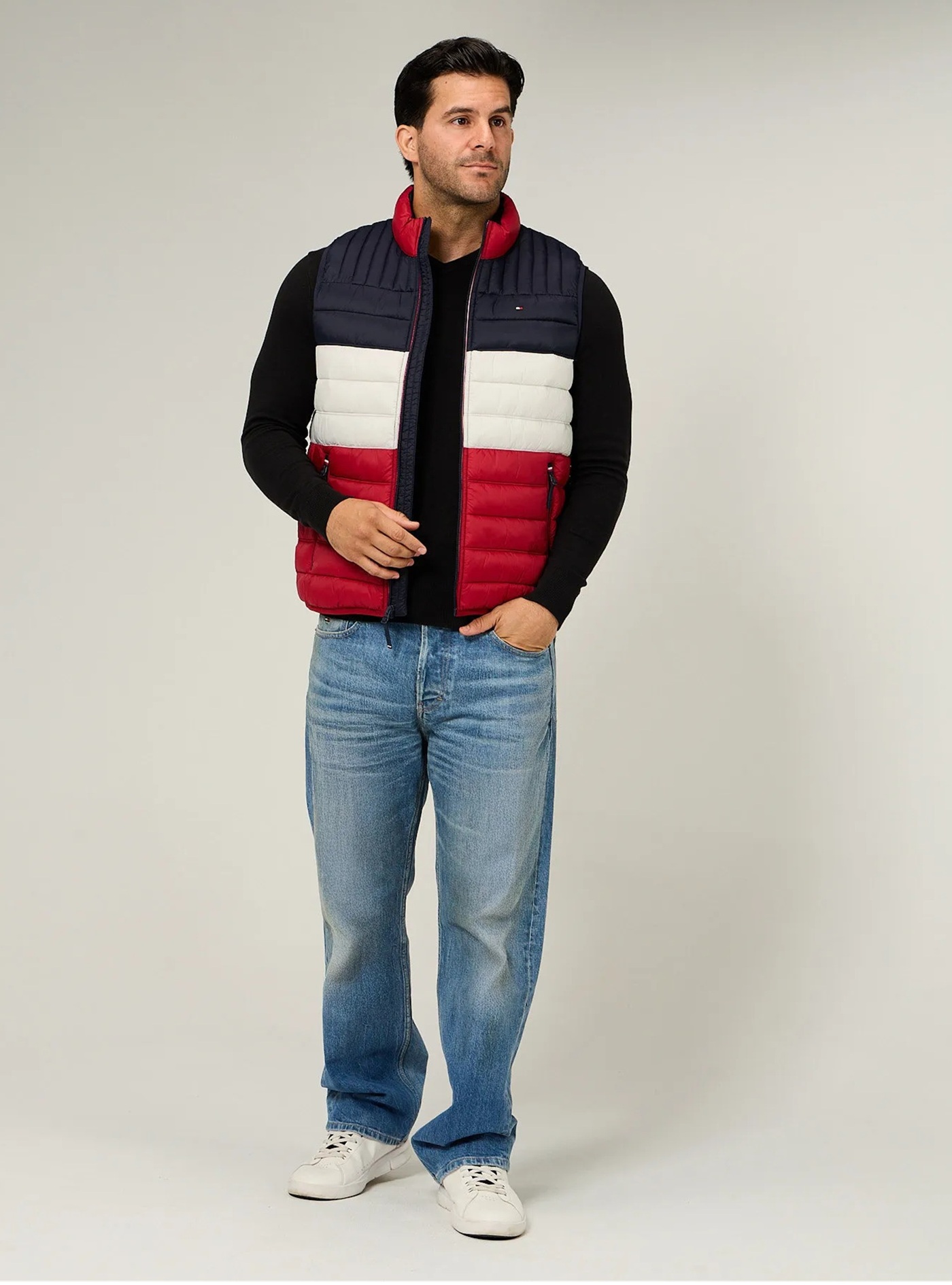 CHALECO TOMMY HILFIGER ACOLCHADO LIGERO Y PLEGABLE PARA HOMBRE REGULAR FIT - 3