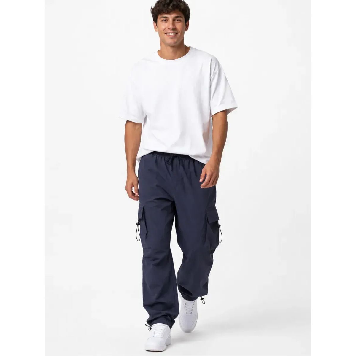 JOGGER CARGO PARACHUTE HOMBRE TELA MOJADA GRIS OSCURO OVERSIZED WIDE LEG 4 BOLSILLOS REGULADOR EN BASTA - 5