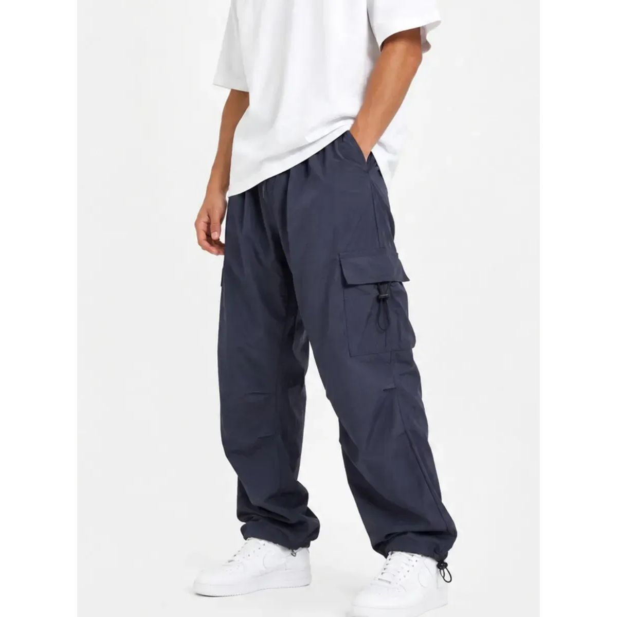 JOGGER CARGO PARACHUTE HOMBRE TELA MOJADA GRIS OSCURO OVERSIZED WIDE LEG 4 BOLSILLOS REGULADOR EN BASTA - 8