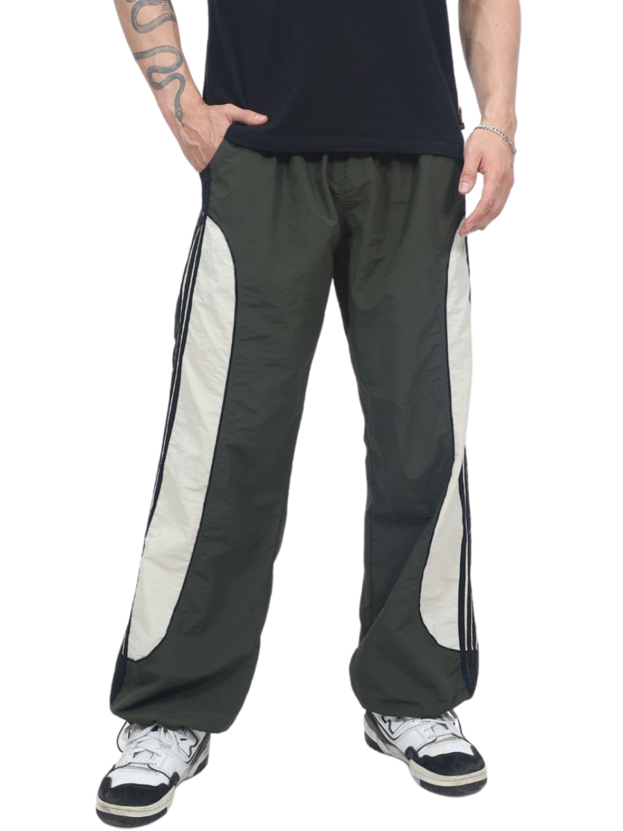 JOGGER POWER TRACK HOMBRE TELA MOJADA - VERDE - 2