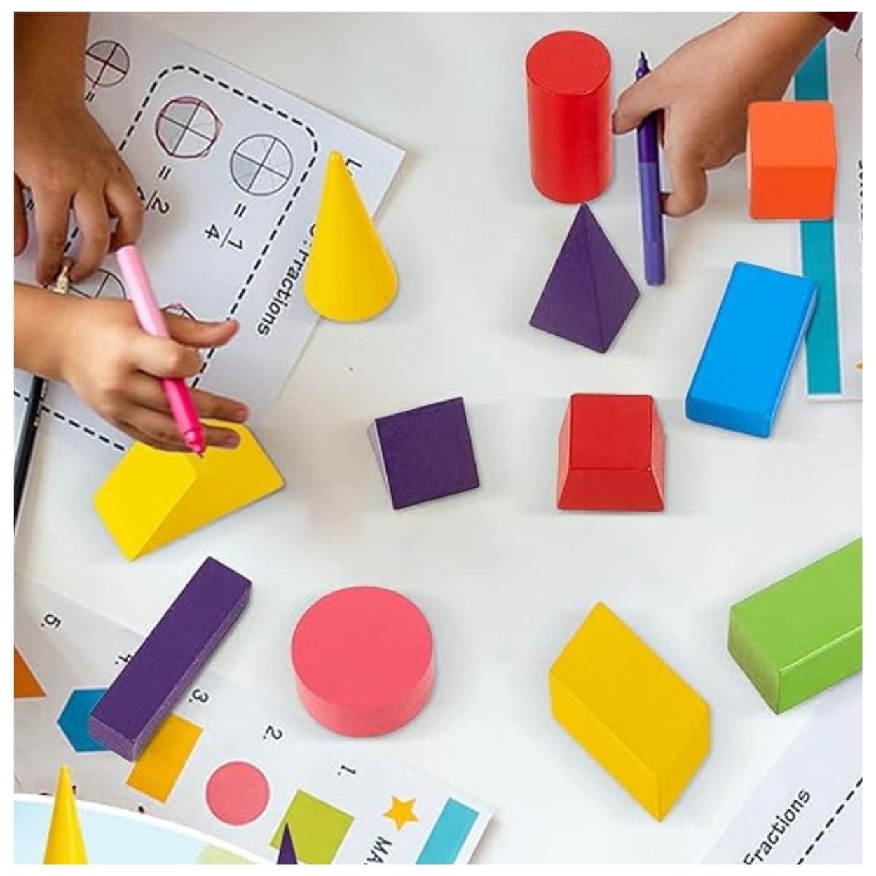 SET DE FORMAS GEOMÉTRICAS PARA APRENDIZAJE MATEMÁTICO - MATERIAL DIDÁCTICO - 3