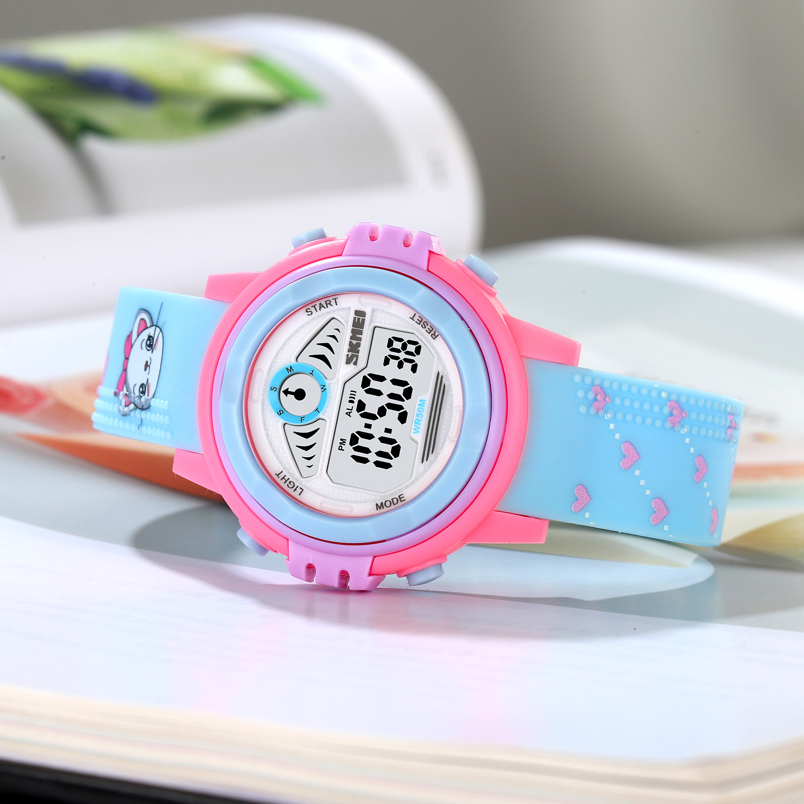 RELOJ SKMEI 2266 CON DISEÑOS PARA NIÑOS CON LUCES - 3