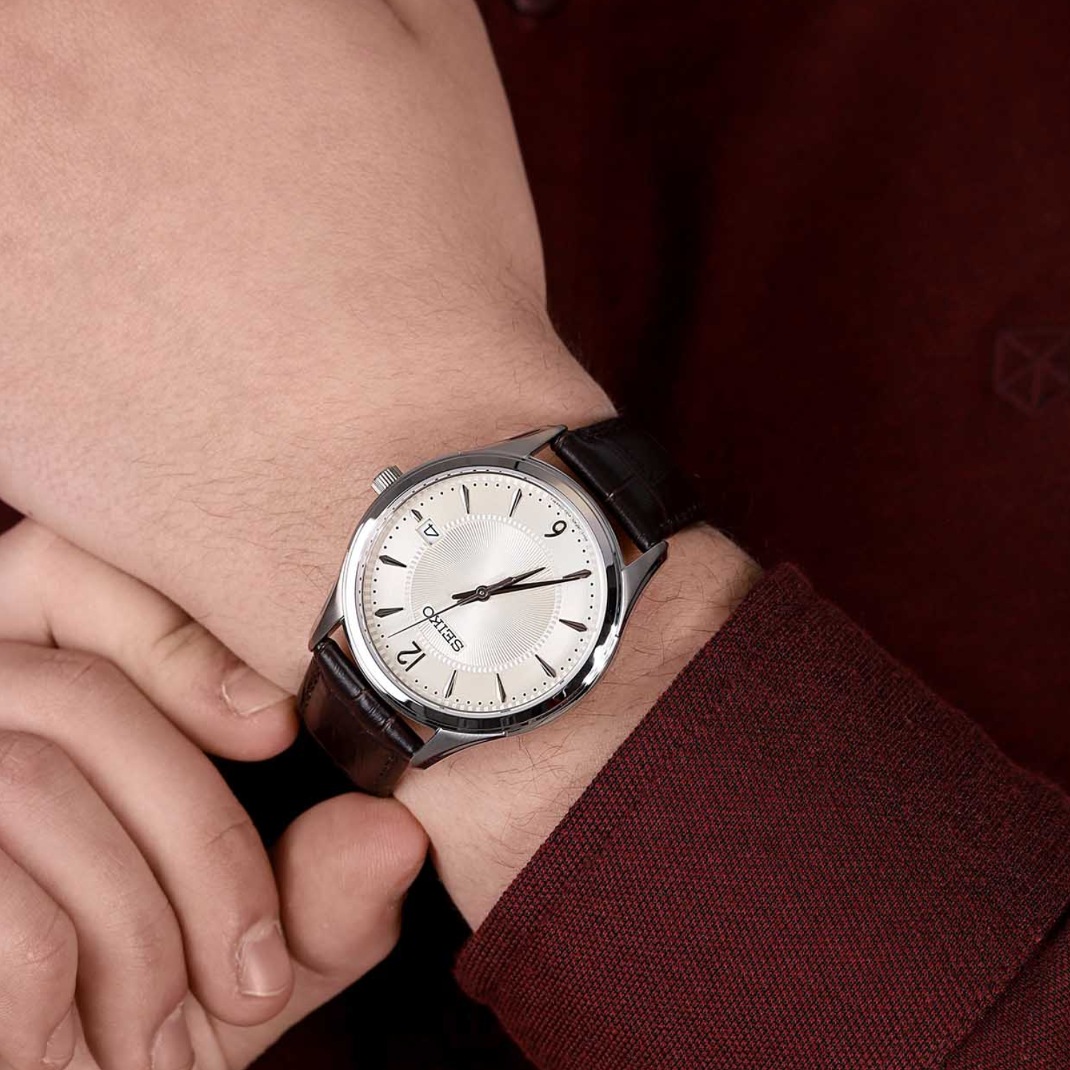 RELOJ SEIKO NOBLE QUARTZ SUR421 39MM - 4