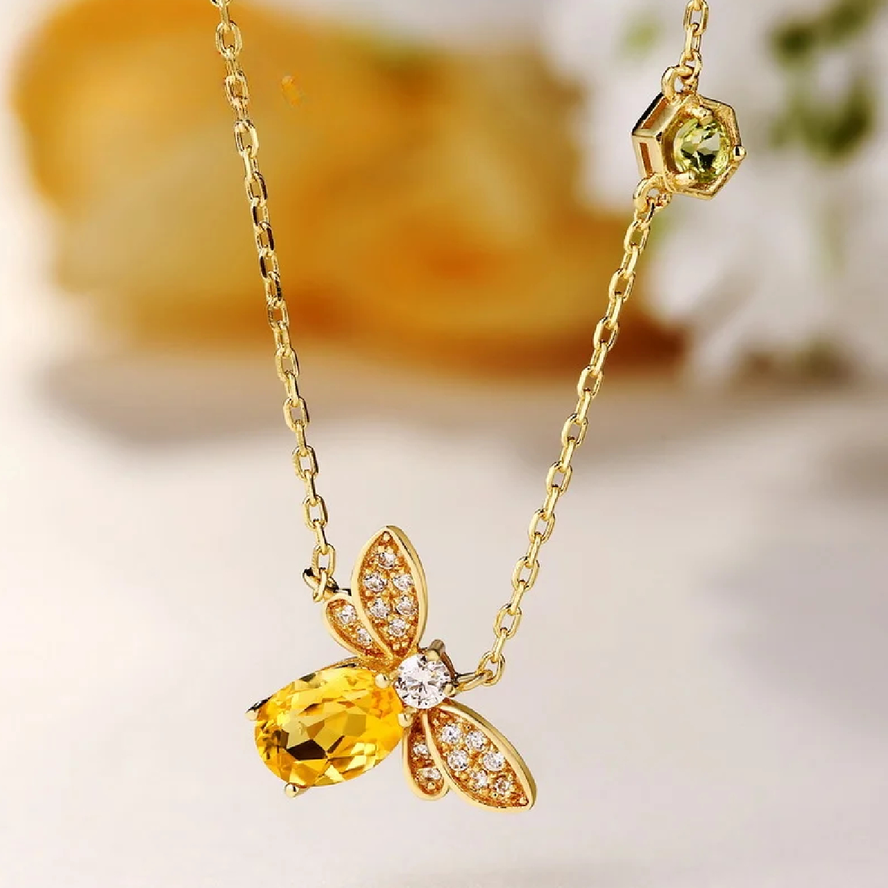 COLLAR DE ABEJITA PARA MUJER DORADO DISEÑO UNICO - 5