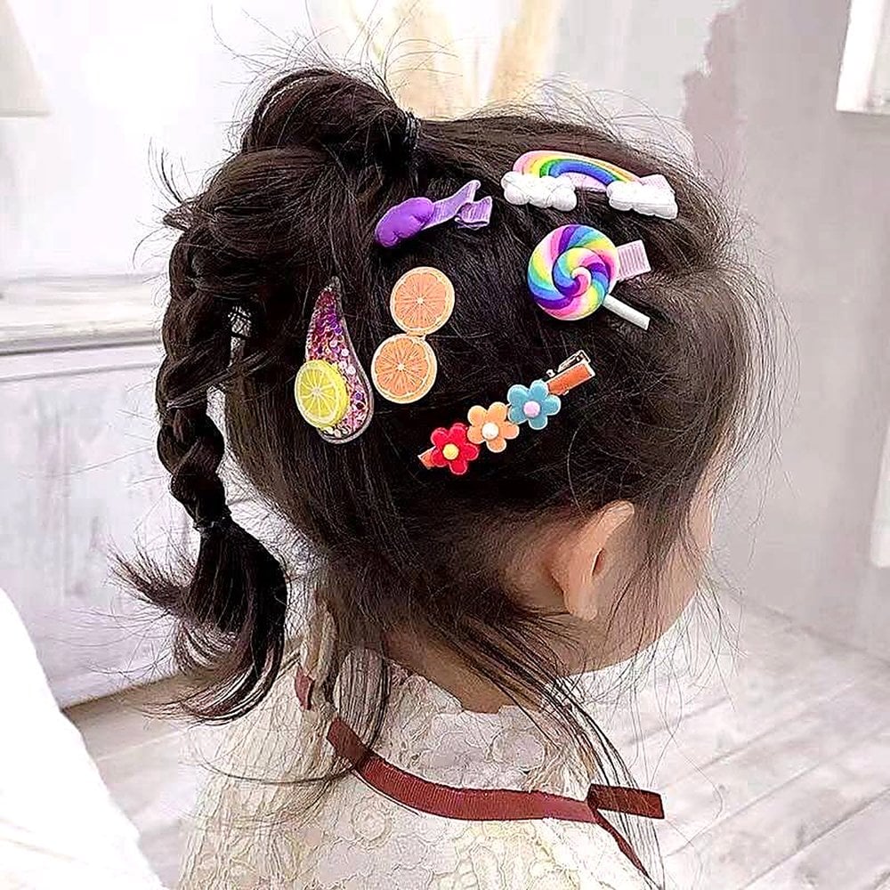 SET DE 20 GANCHITOS DE PLÁSTICO MULTICOLOR PARA NIÑA CON DISEÑOS DE FLORES Y FRUTAS - 2