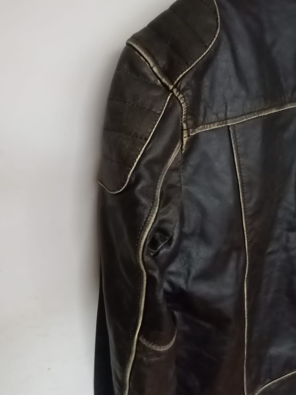 CASACA MOTORISTA DE CUERO BOVINO PARA HOMBRE MANDALAY KNITS CAFE - 4