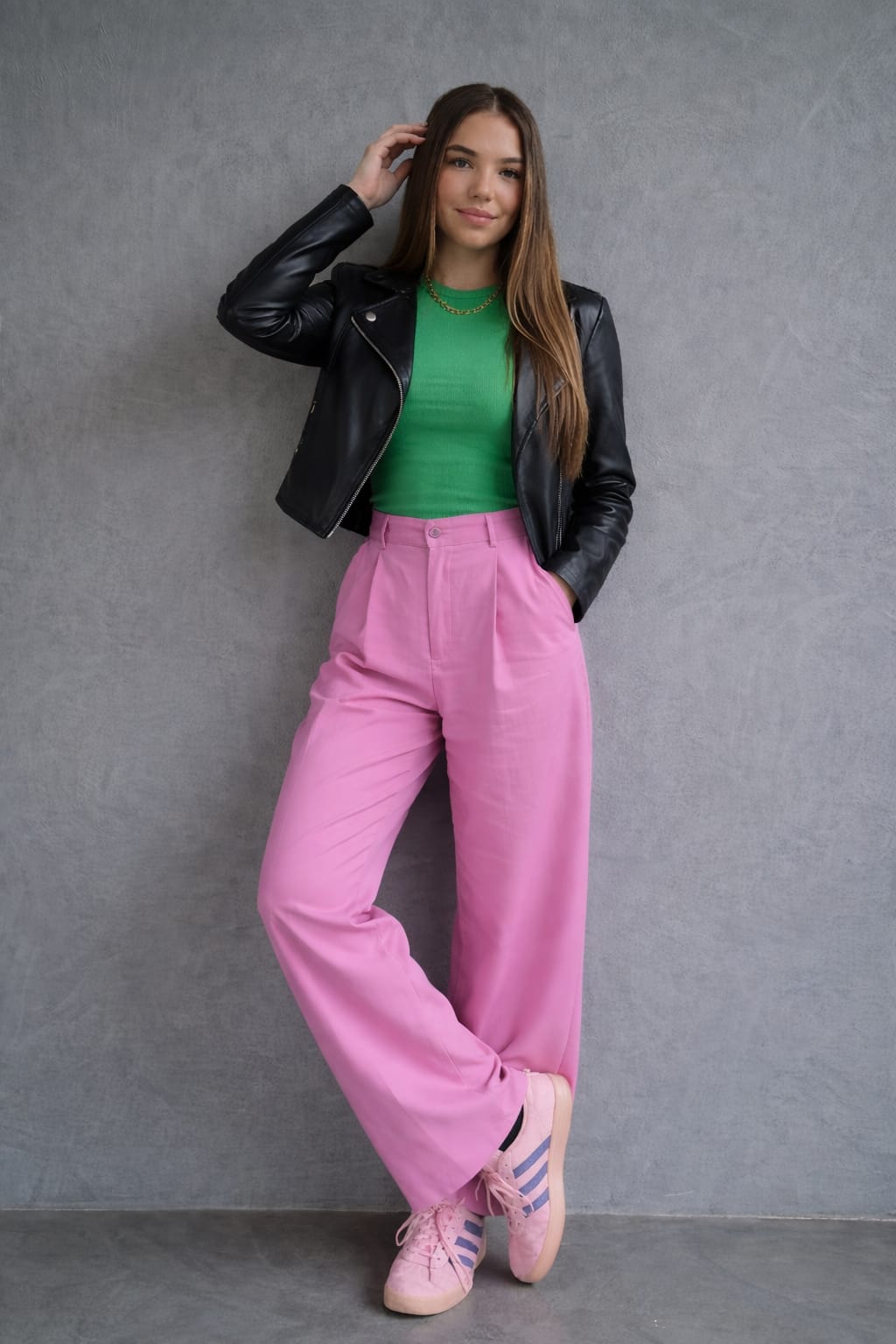 CASACA NEGRA BIKER CUERINA DE MUJER EN TENDENCIA - 1