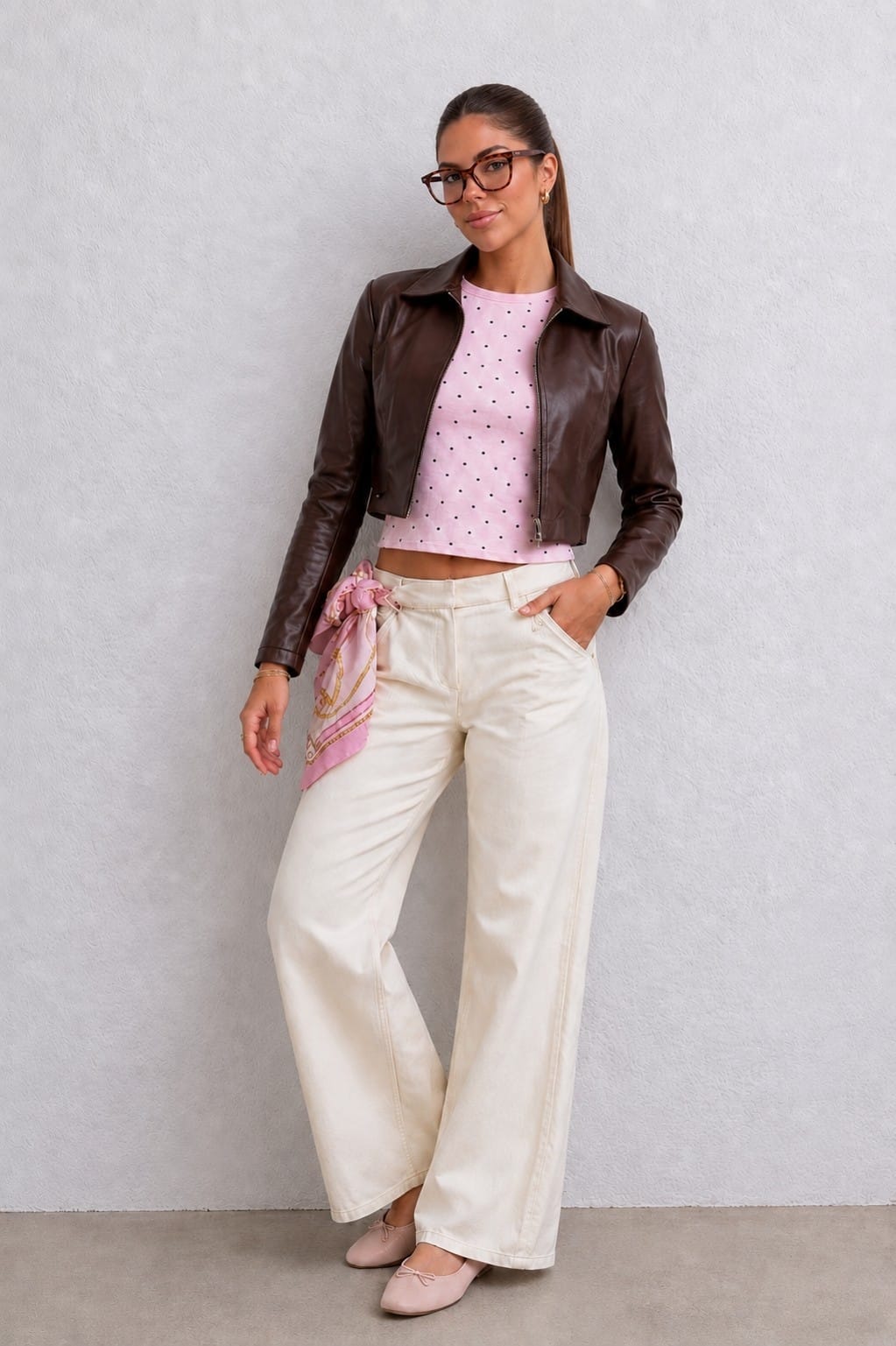 CASACA CUERINA CROP PARA MUJER ELEGANTE Y VERSÁTIL - 1