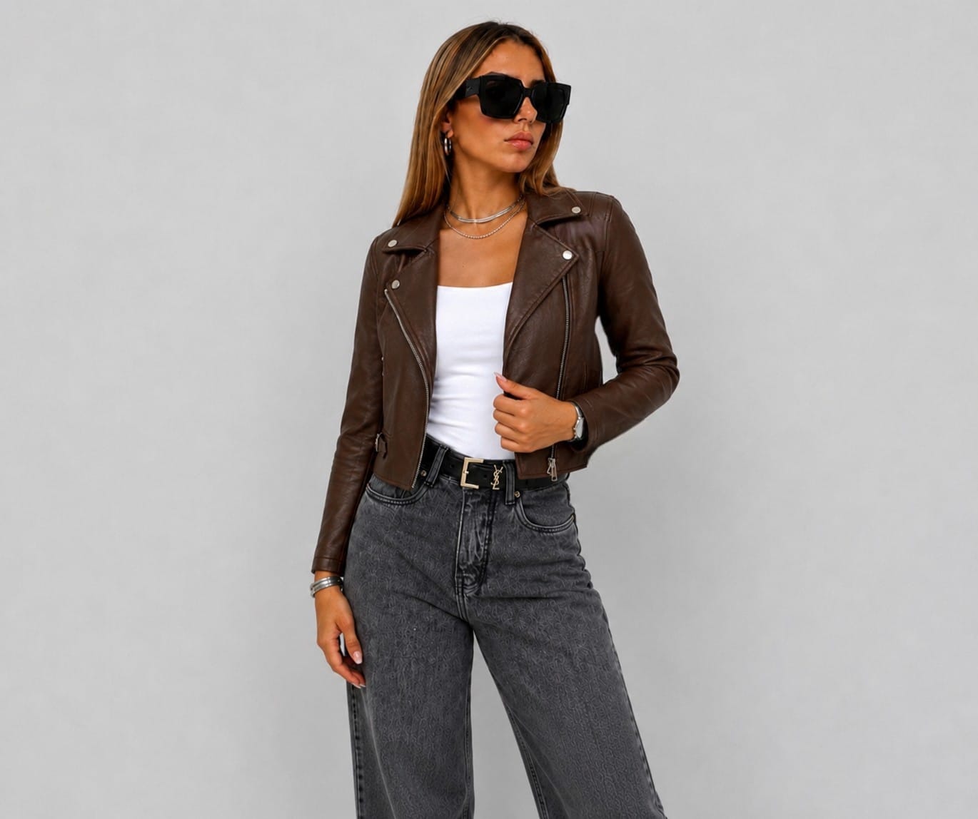 CASACA CUERINA BIKER PARA MUJER ELEGANTE Y VERSÁTIL - 2