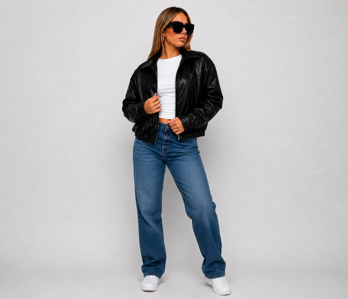 CASACA NEGRA EN CUERINA OVERSIZE DE MUJER - 3