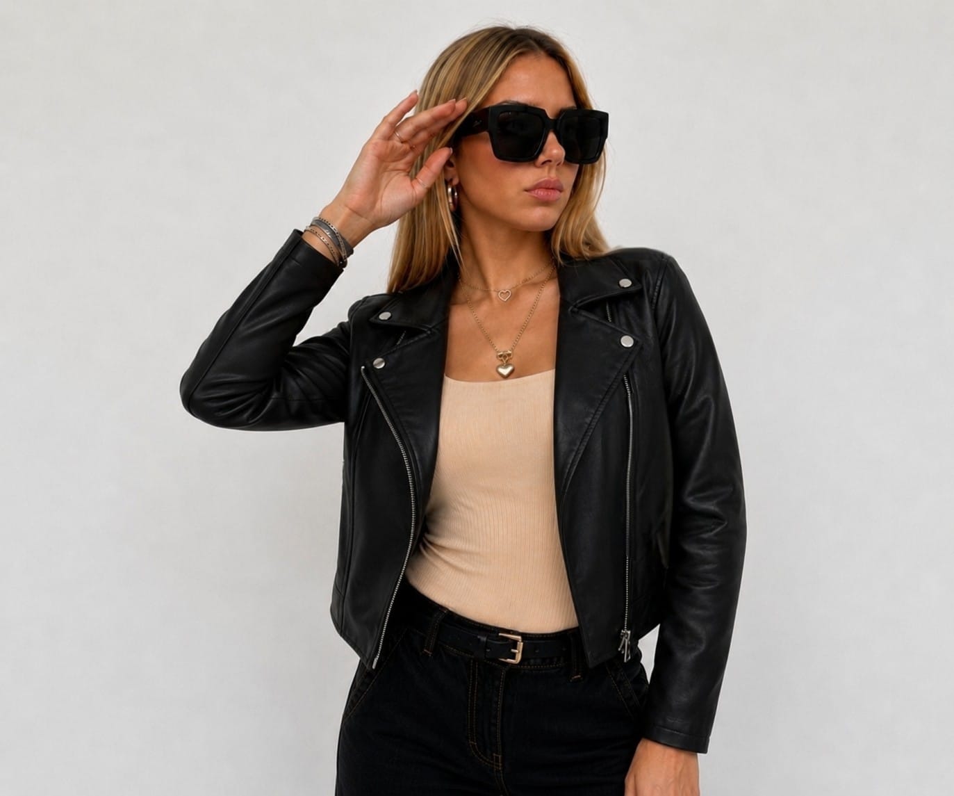 CASACA CUERINA PARA MUJER DISEÑO MODERNO - 2
