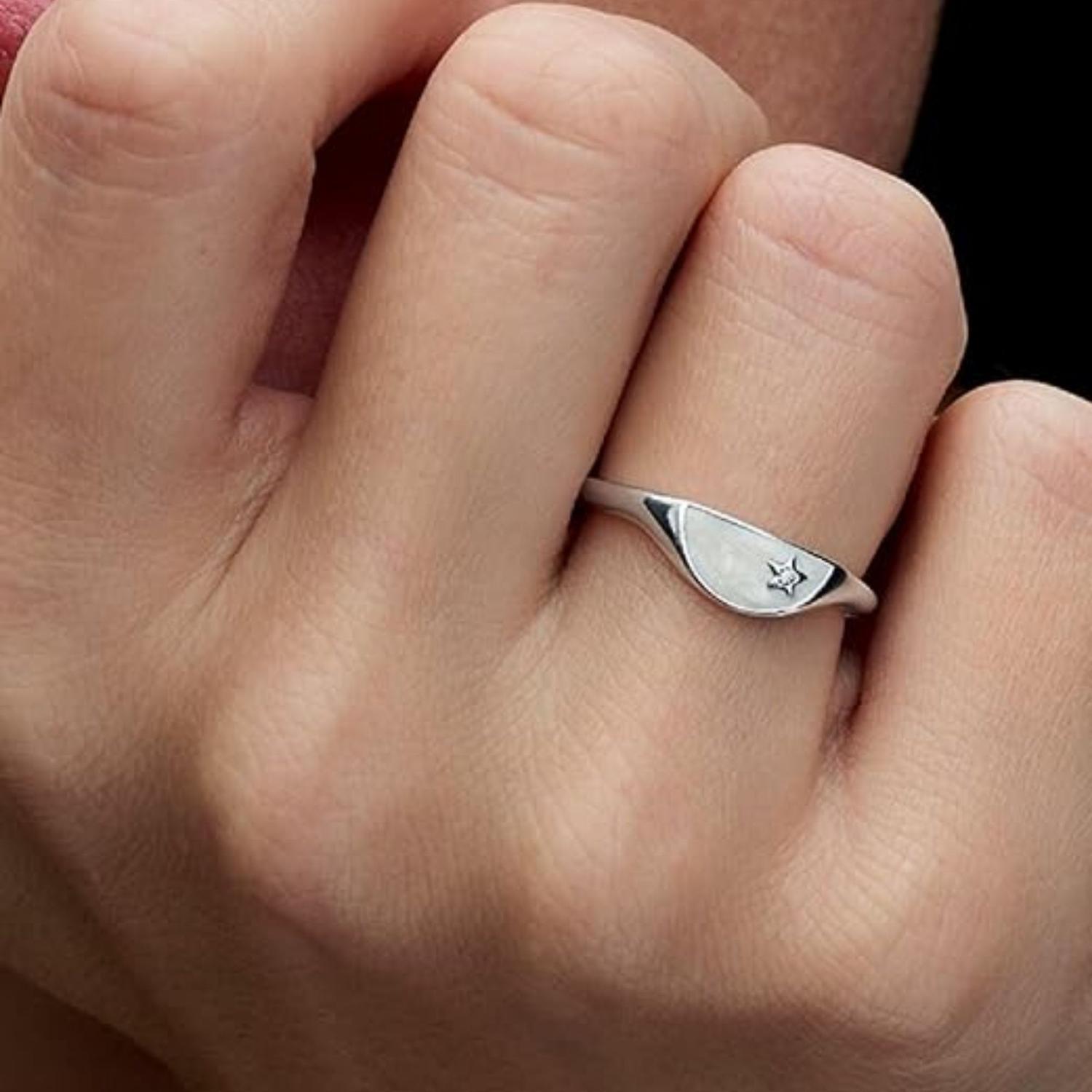 ANILLO DE PLATA PANDORA SELLO ESMALTADO Y CIRCONITA CÚBICA - 4