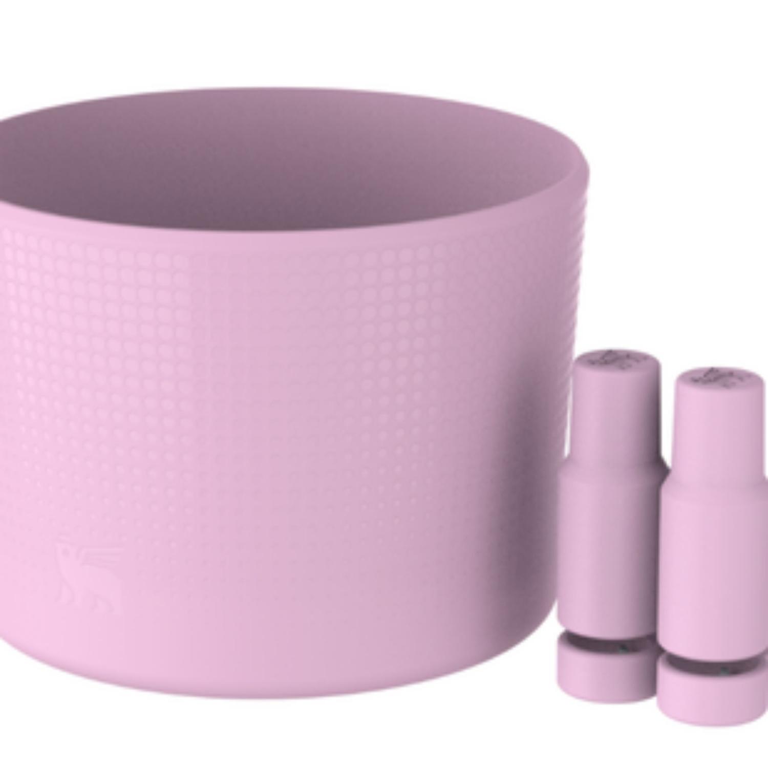 PROTECTOR DE SILICONA ANTIDESLIZANTE STANLEY PARA VASOS DE 40 OZ - CHERRY BLOSSOM - 4