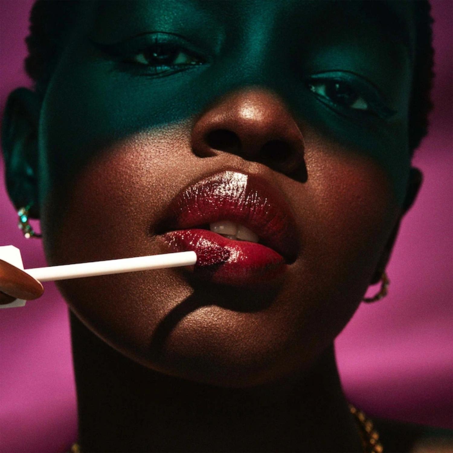 TINTE LABIAL HIDRATANTE POUTSICLE FENTY BEAUTY DE RIHANNA - BERRY BANGER - 3