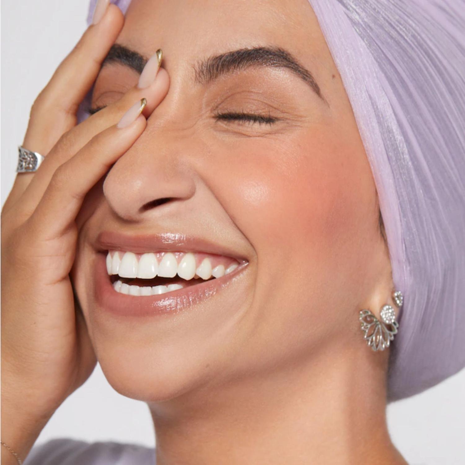 RUBOR LIQUIDO RARE BEAUTY SOFT PINCH - JOY - 7