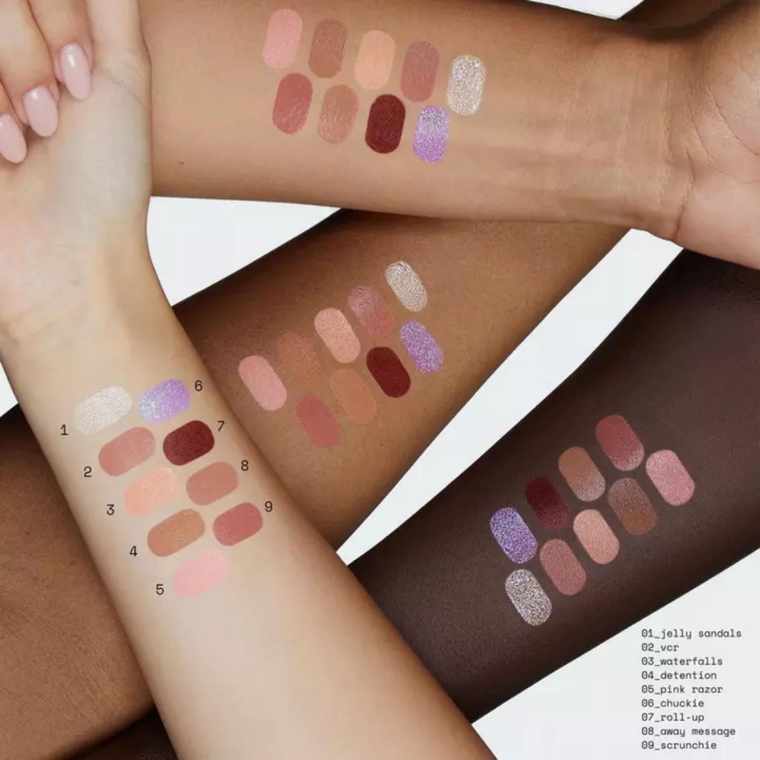 BRILLO DE LABIOS VOLUMINIZADOR R.E.M. BEAUTY BY ARIANA GRANDE - ROLL UP - 3
