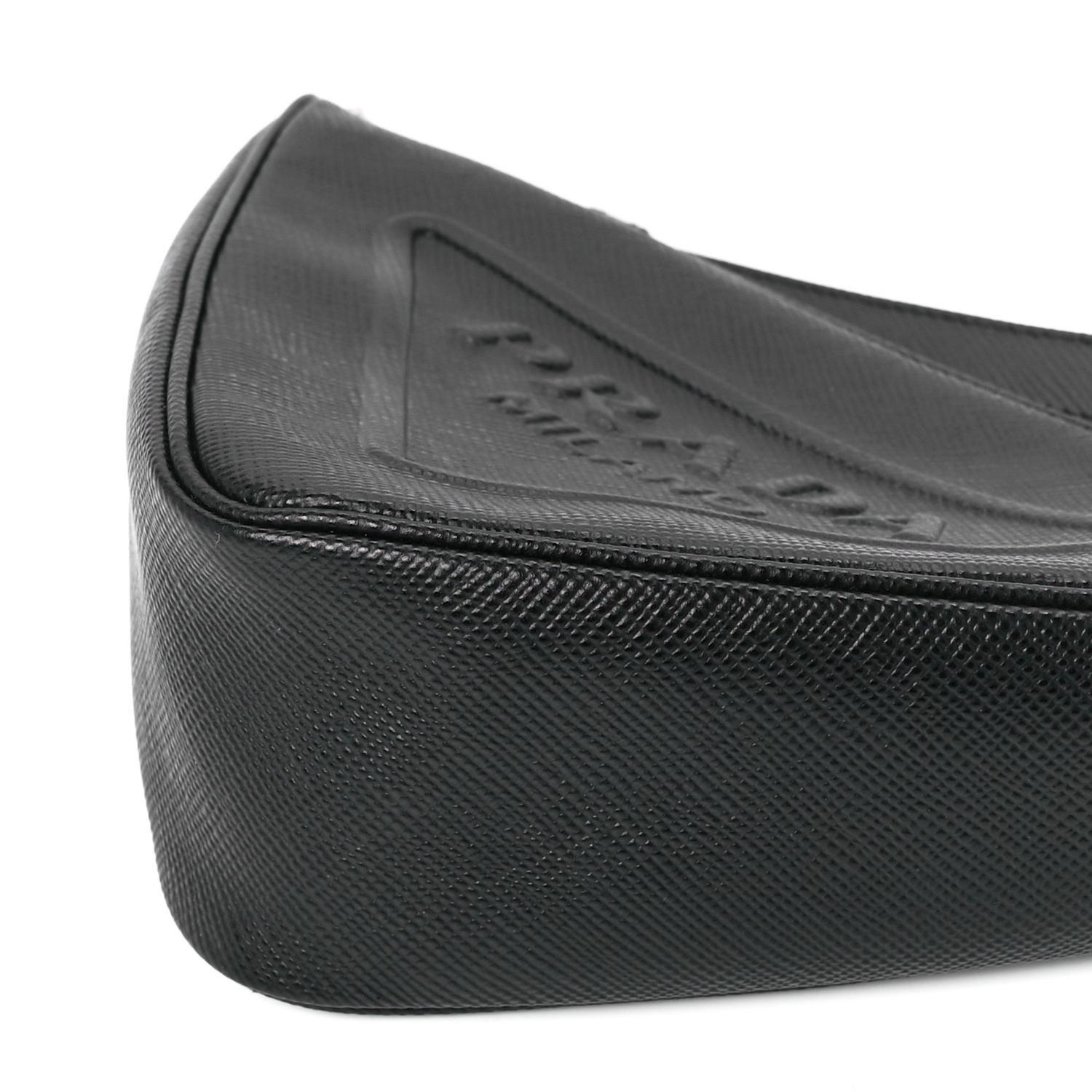 CARTERA DE MANO PRADA DE CUERO GRANULADO - 6