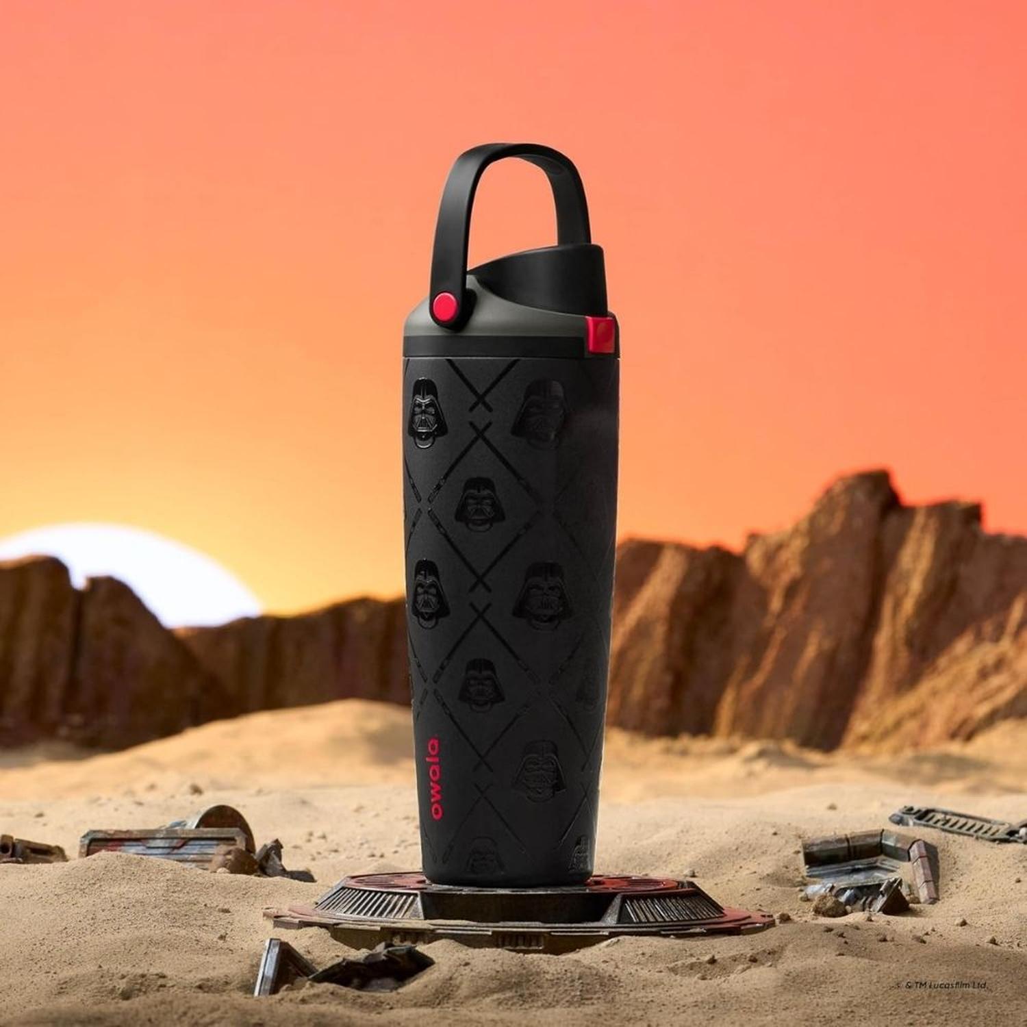 BOTELLA DE ACERO INOXIDABLE OWALA FREESIP SWAY 30 OZ - DARTH VADER - 3