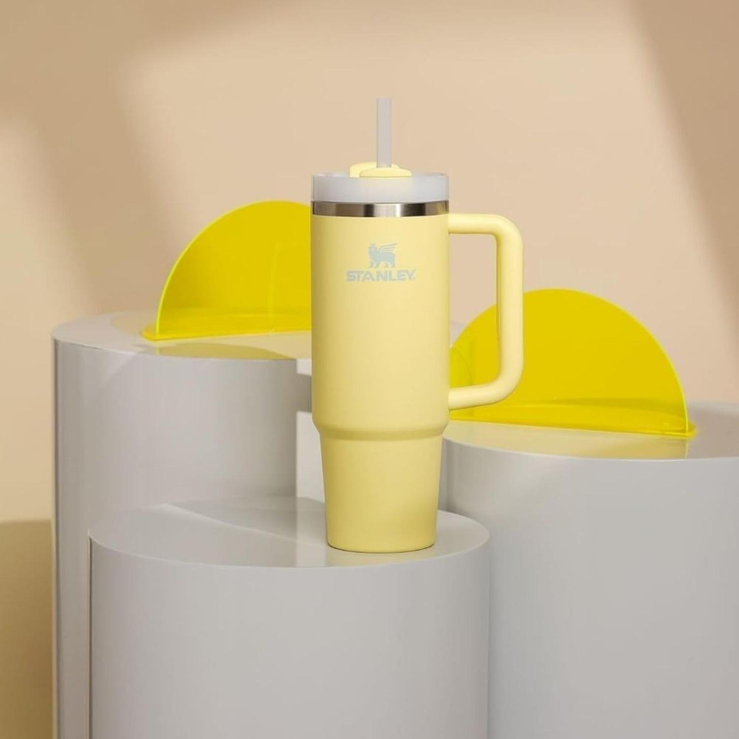 TUMBLER STANLEY QUENCHER H2.0 30 OZ - POMELO - 7