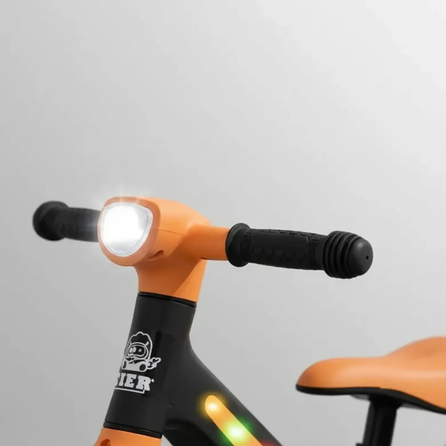BICICLETA DE EQUILIBRIO PARA NIÑOS CON LUCES LED Y MÚSICA NARANJA - 3