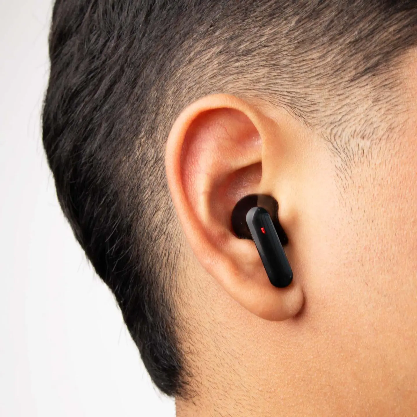 AUDÍFONOS BLUETOOTH MOVISUN EARBOX SUPER TWS NEGRO CON 67 HORAS, PANTALLA LED Y MODO JUEGO - 6