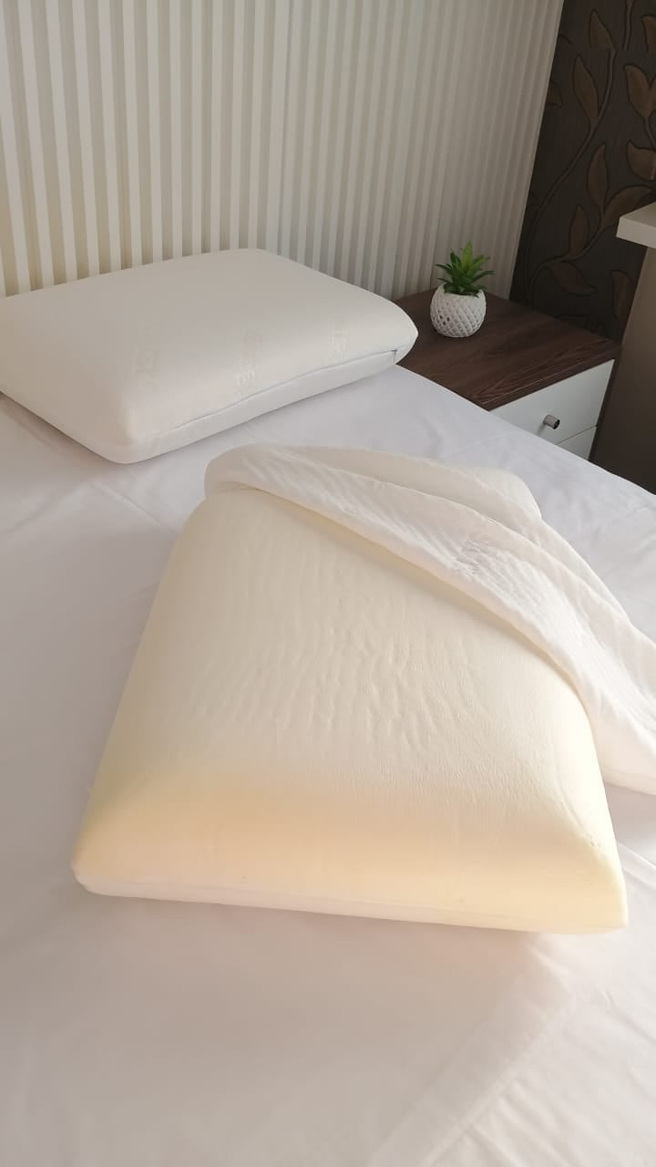 ALMOHADA VISCOELÁSTICA CASATEX MEMORY FOAM CON FUNDA DE BAMBÚ BLANCO 40 X 60 CM - 4