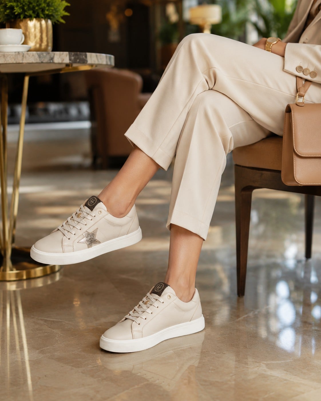SNEAKER NUBE 100% CUERO NAPA SIENA BEIGE - 1