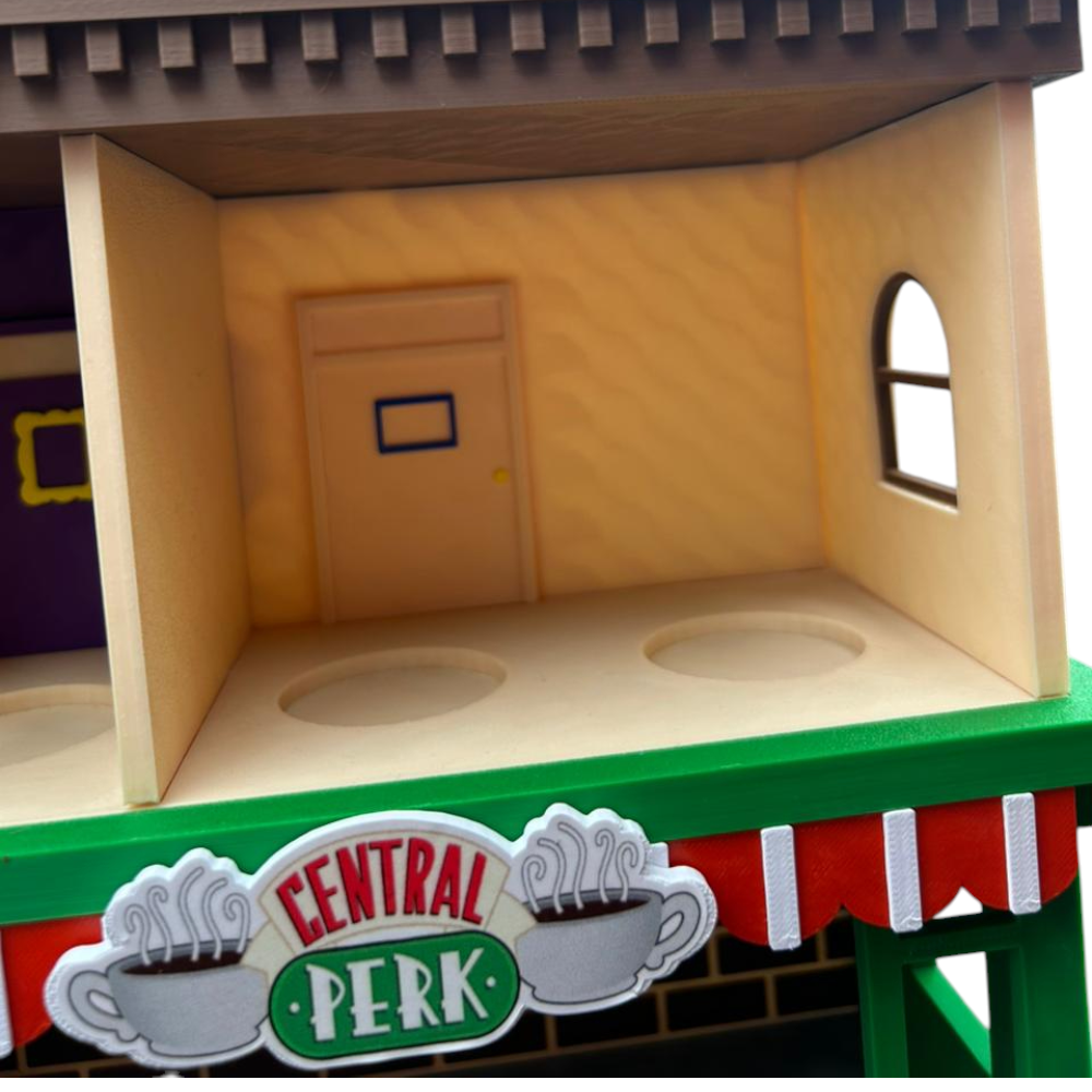 STAND EXHIBIDOR PARA FUNKIES FRIENDS X MCDONALDS - DIORAMA CENTRAL PERK - 7