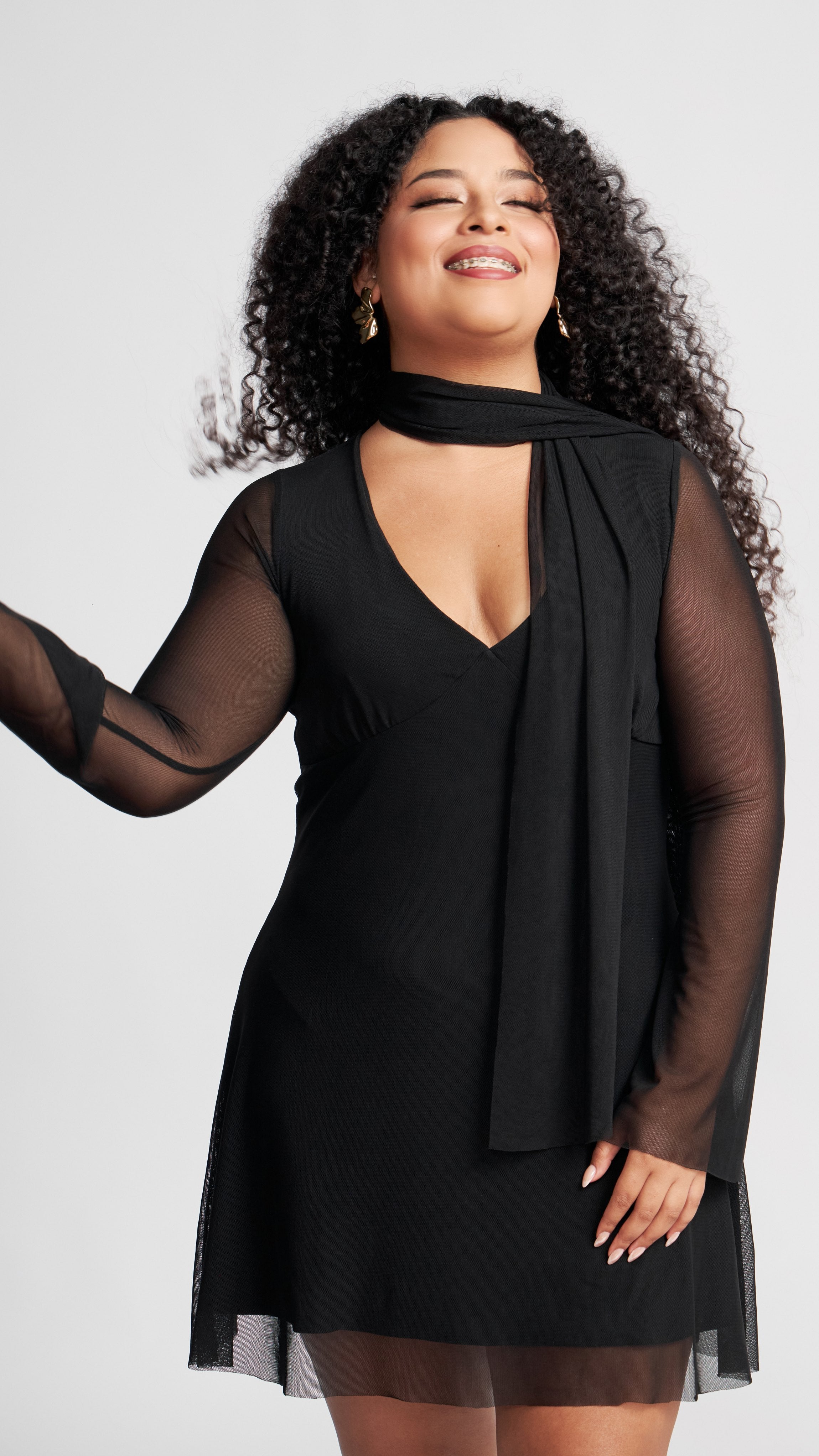 VESTIDO DE TUL SHERALY CON CHAL NEGRO - MISS LADY - 3