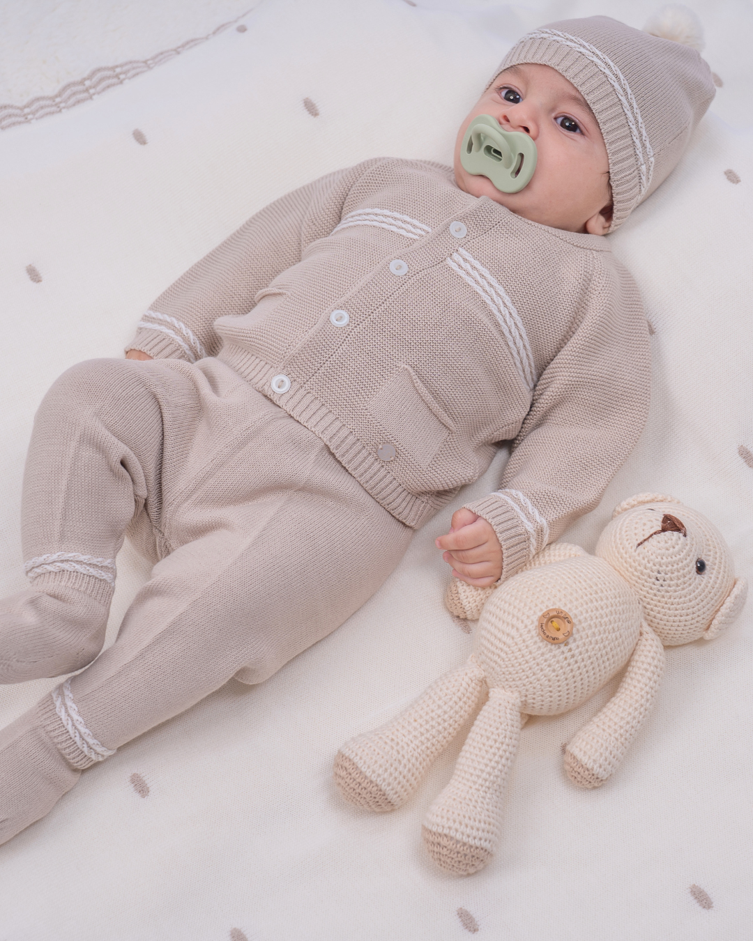 CONJUNTO TEJIDO PARA BEBE DE 3 PIEZAS - 2