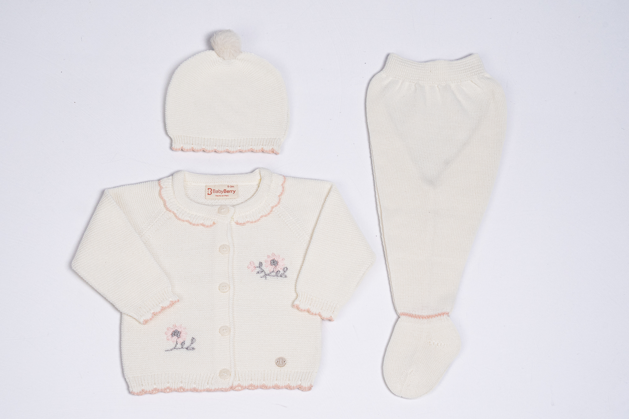CONJUNTO TEJIDO PARA BEBE DE 3 PIEZAS - 1