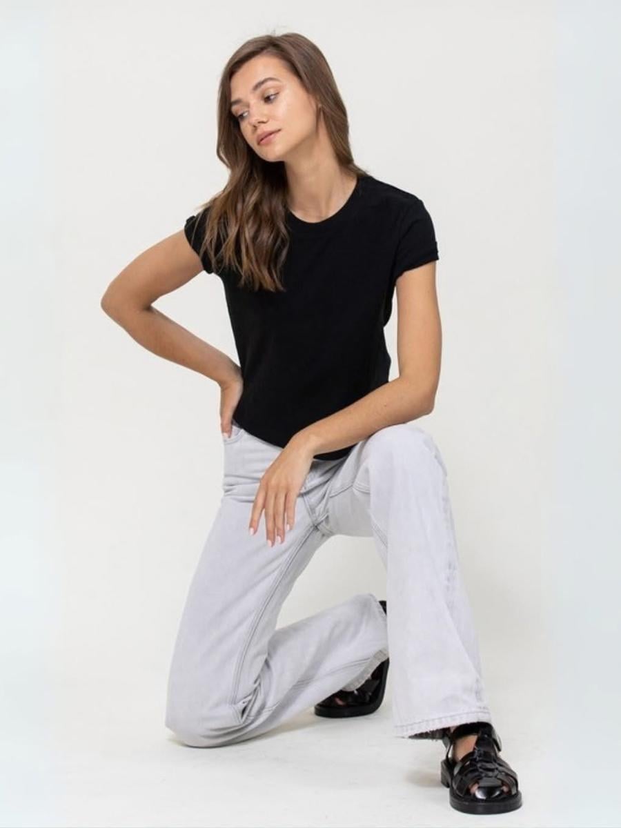 PANTALON JEAN MUJER GRIS CLARO CORTE RECTO - 2