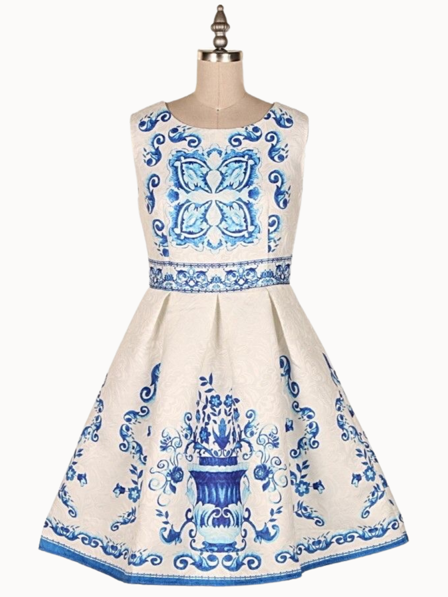 VESTIDO MUJER CORTO MINI BLANCO Y AZUL CON ESTAMPADO DE AZULEJOS Y FALDA PLISADA - 2