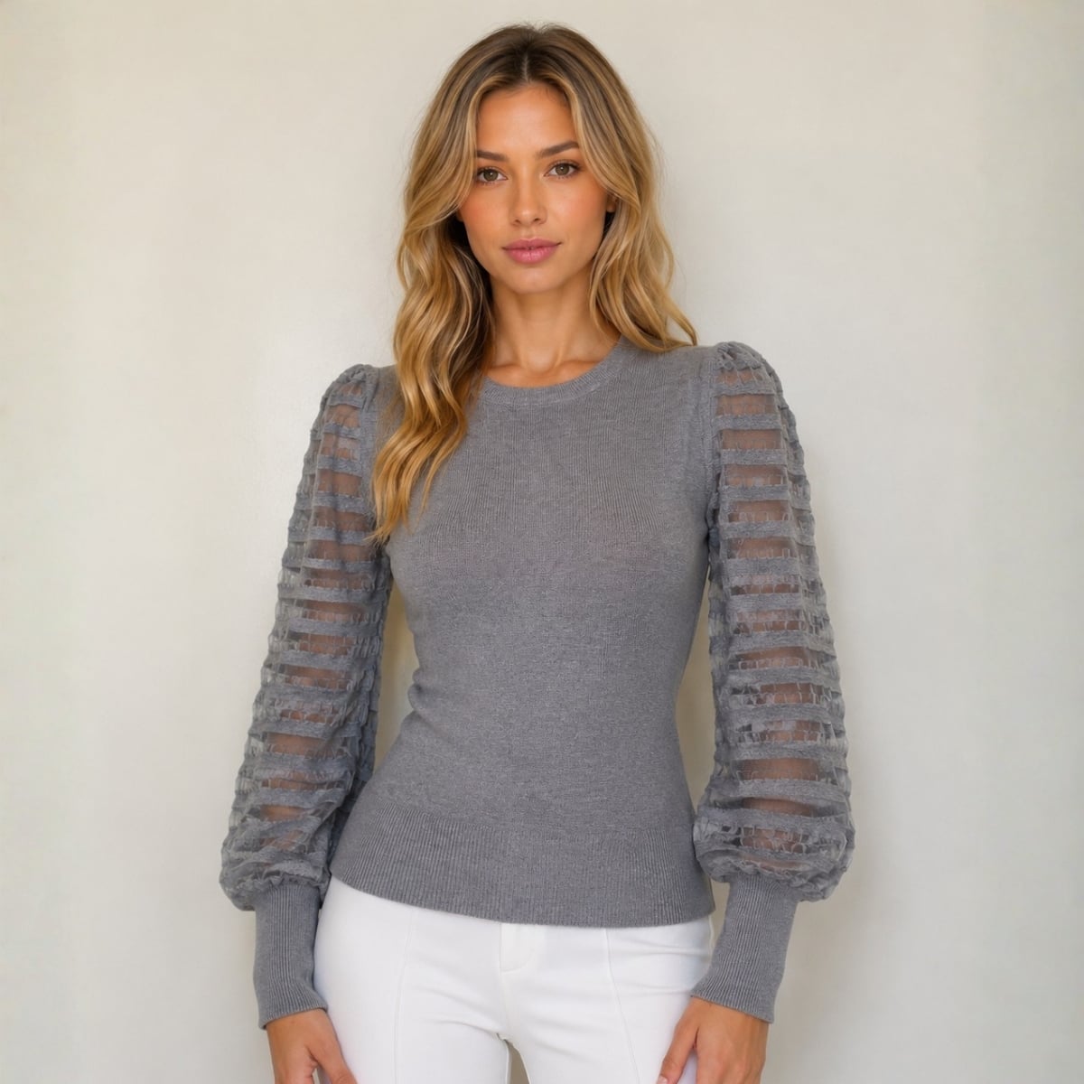 CHOMPA/BLUSA GRIS MUJER CUELLO REDONDO Y MANGAS CON DISEÑO DE FRANJAS - 1