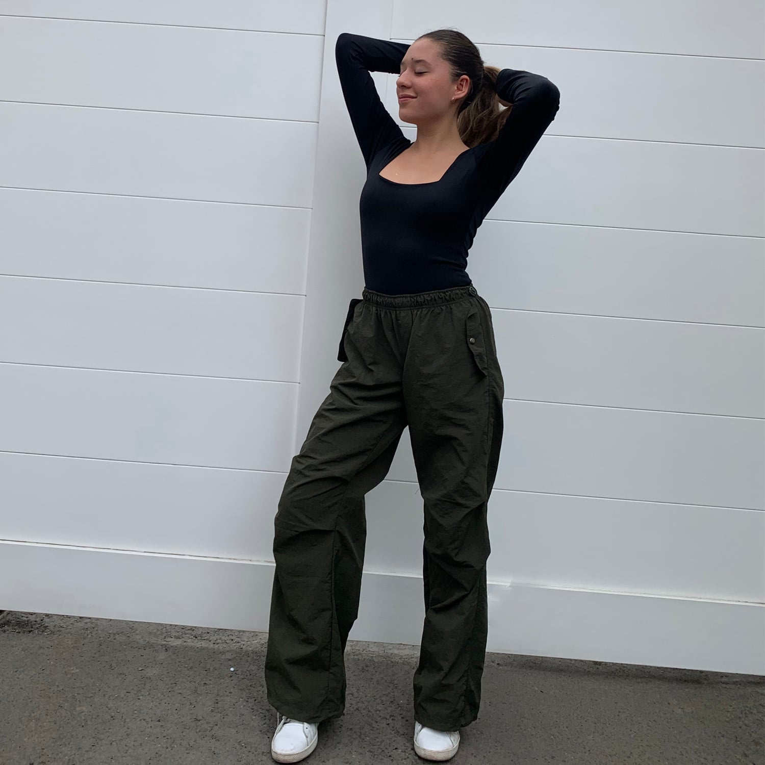PANTALÓN URBANO JOGGER MUJER JAROLA PARACHUTE REGULABLE KAREN - 1
