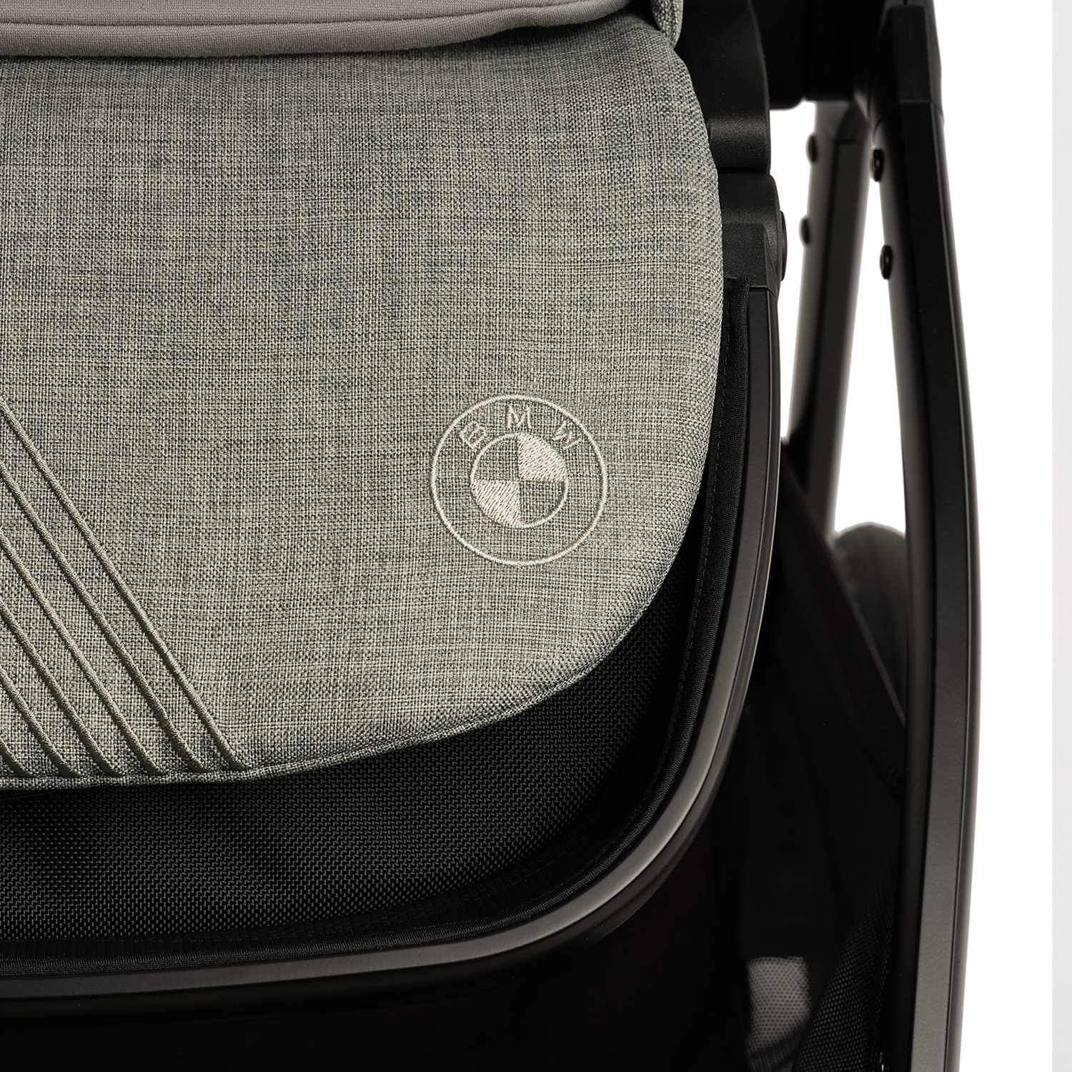 COCHE COMPACTO TRIV NEXT NUNA VERSIÓN BMW - 6