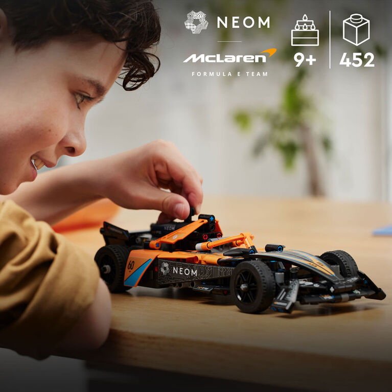 LEGO TECHNIC 42169 NEOM MCLAREN FORMULA E RACE - 4
