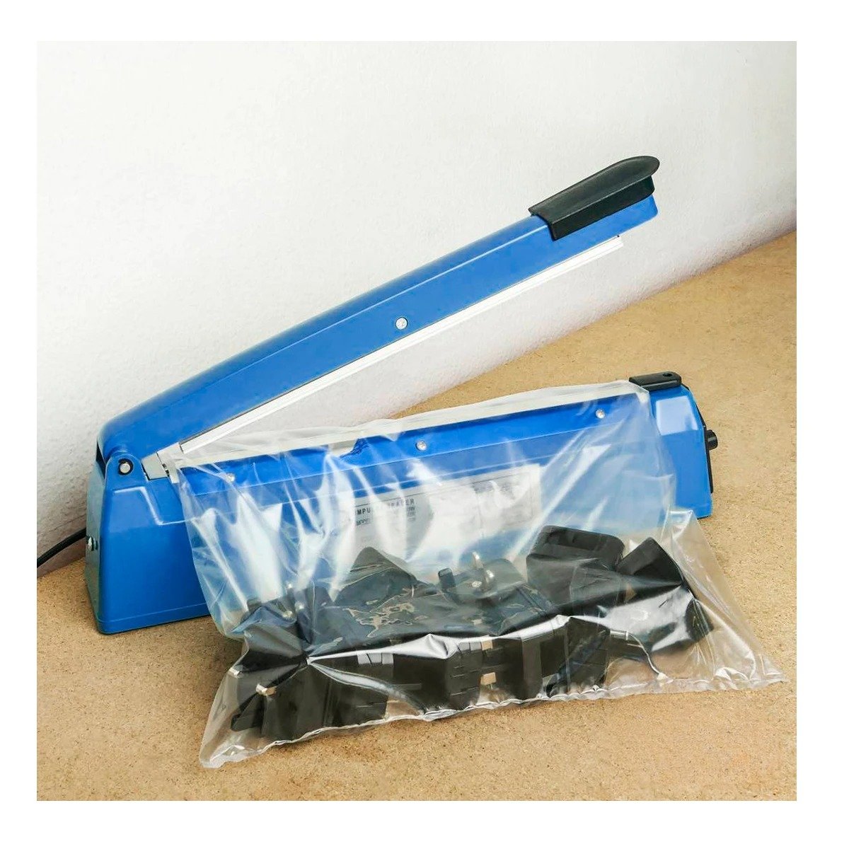 SELLADOR COMPACTO QUE PROTEGE BOLSAS Y OBJETOS AZUL 54X14CM Y+LIGAS REGALO - 3