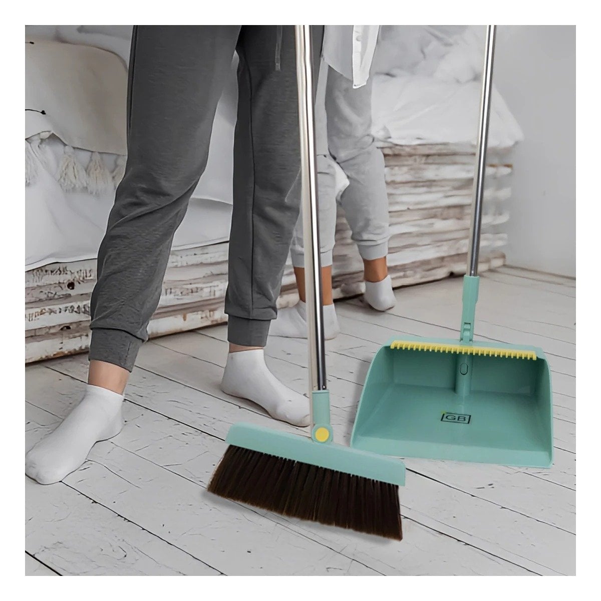 CEPILLO CON RECOGEDOR VERDE PARA LIMPIEZA PRACTICA DEL HOGAR EN CASA Y+PAPEL REGALO - 2