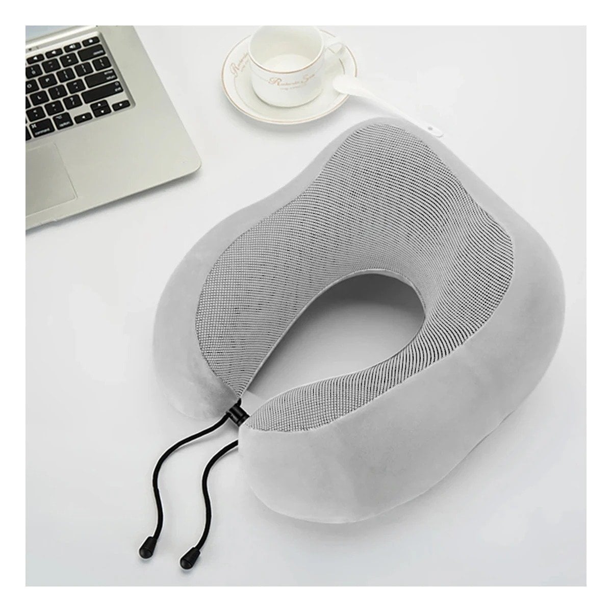 ALMOHADA DE VIAJE PARA CUELLO EN TERCIOPELO PLOMO CON ESPUMA VISCOELASTICA Y+REGALO STICKER - 2