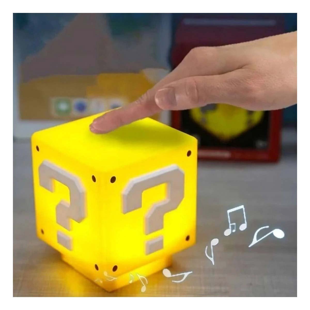 LAMPARA AMARILLO LED CON SONIDO EN CUBO BASADO EN PERSONAJE DE VIDEOJUEGO Y+PAPEL REGALO - 1