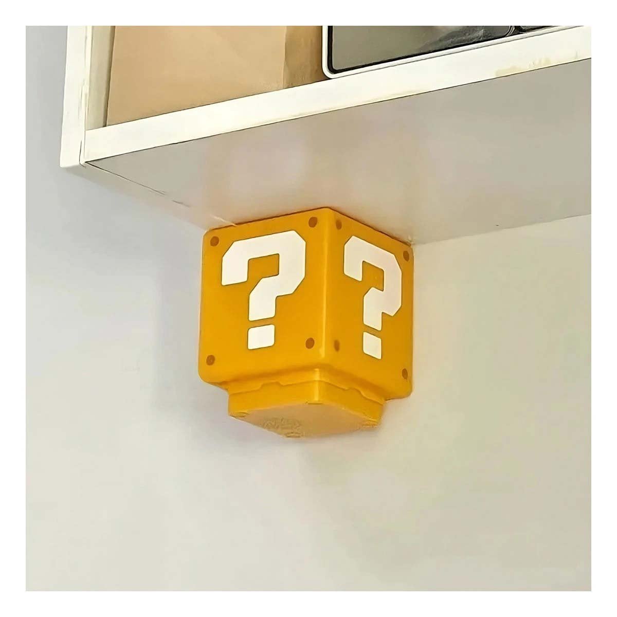 LAMPARA LED CON SONIDO EN FORMA DE CUBO AMARILLO INSPIRADA EN PERSONAJE DE VIDEOJUEGO - 3