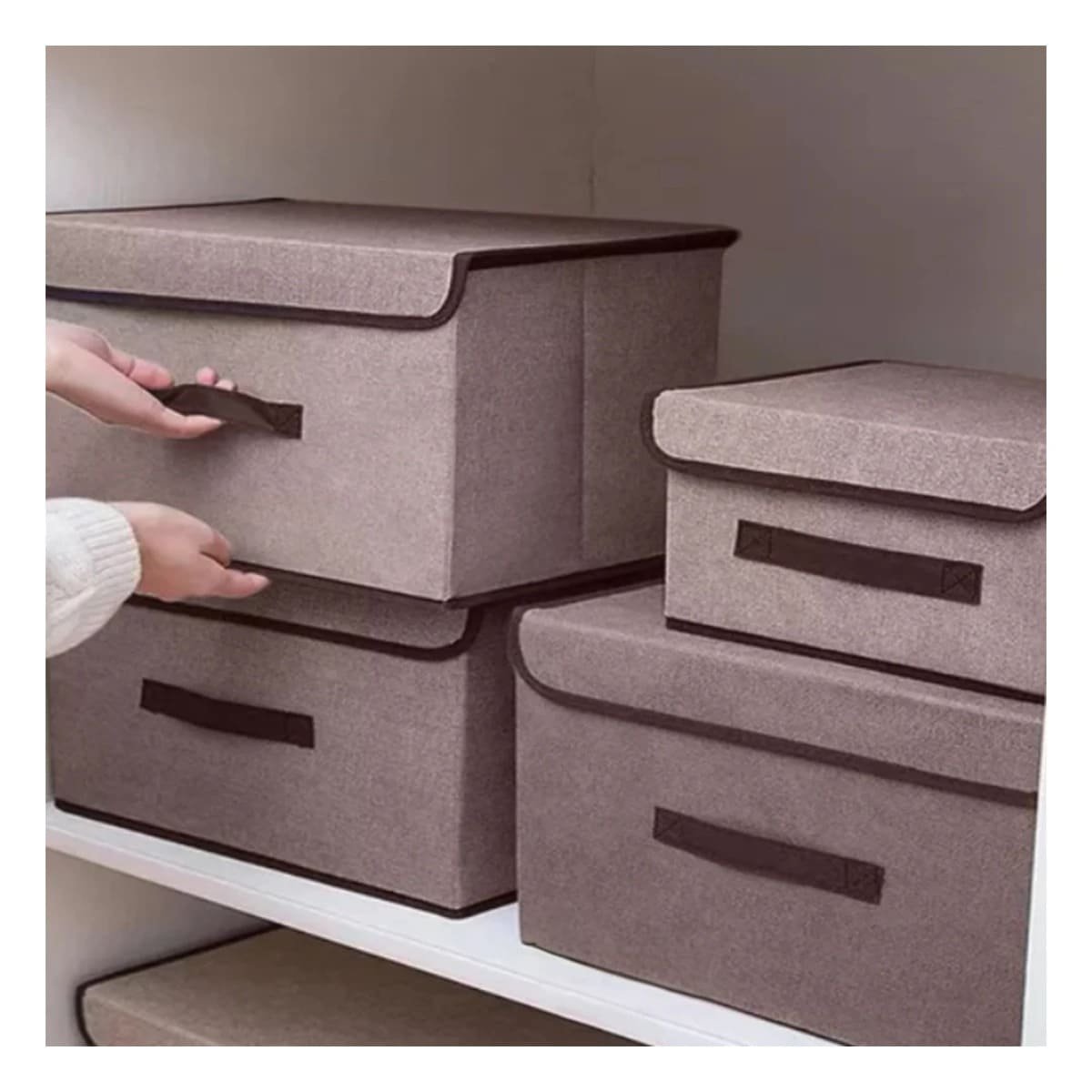 CAJA PARA GUARDAR ROPA DE TELA 25X19X16CM MARRON CON BORDE MARRON Y+PAPEL REGALO - 1
