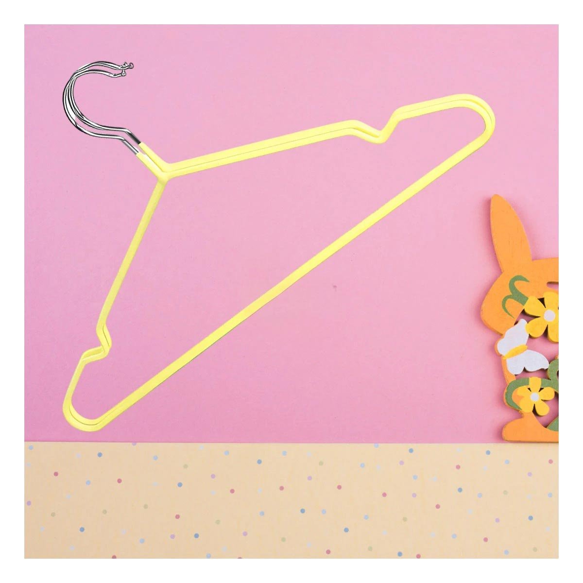 PACK4 COMPLEMENTO PARA PRENDAS DE ALAMBRE CON PLASTICO AMARILLO 5 PIEZAS CLOSET Y+PAPEL REGALO - 5