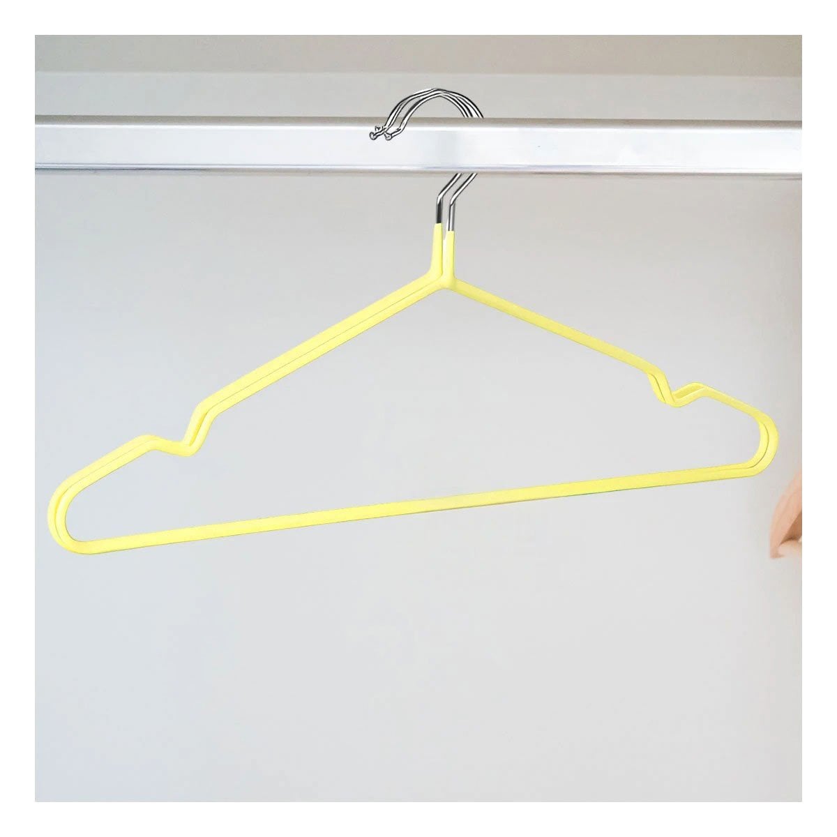 SUJETADOR DE ROPA DE ALAMBRE CON PLASTICO AMARILLO 5 PIEZAS PARA GUARDARROPA Y+POST IT - 3