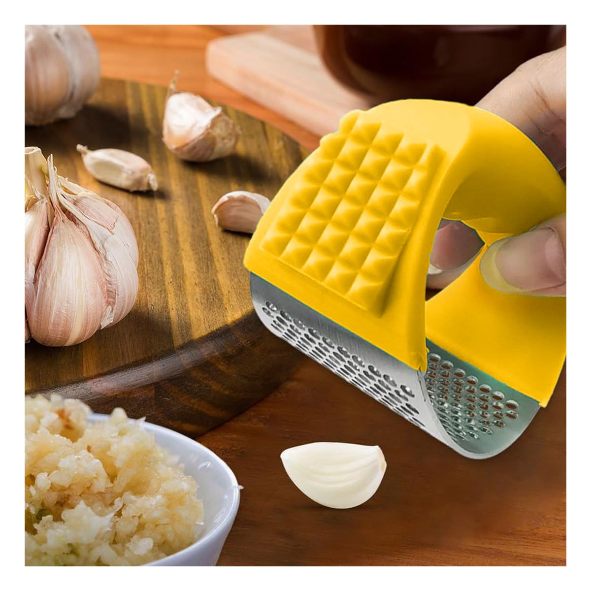 PACK2 APLASTADOR AMARILLO Y PLATEADO CON MANGO DE PLASTICO PARA AJO FRESCO - 2