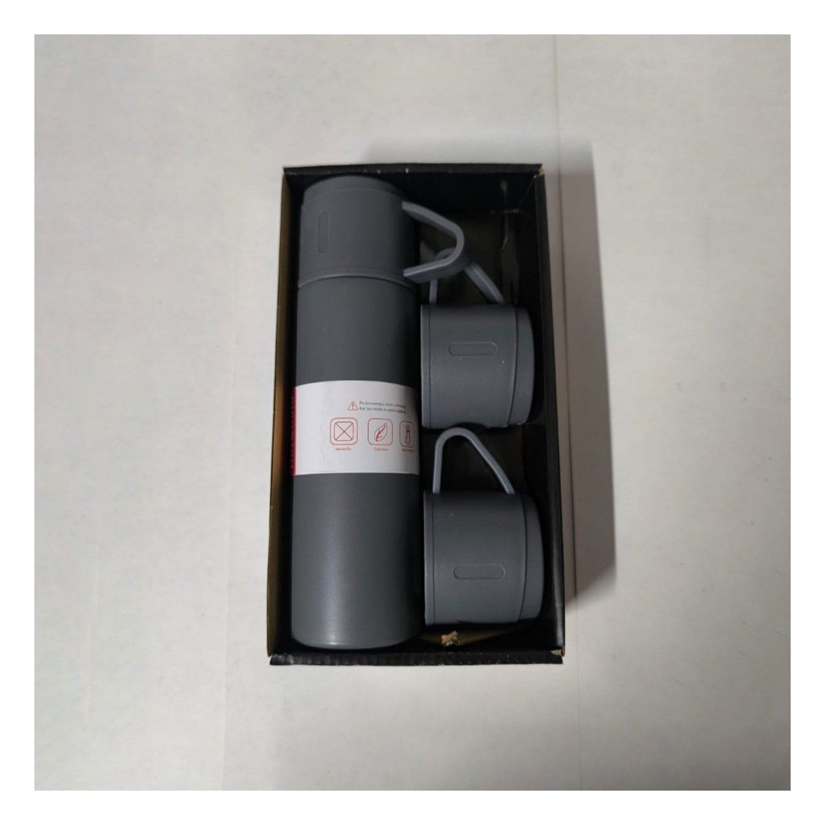 TERMO COMPACTO CON 2 TASAS COLOR PLOMO OSCURO ESTILO MODERNO YREGALO STICKER - 3