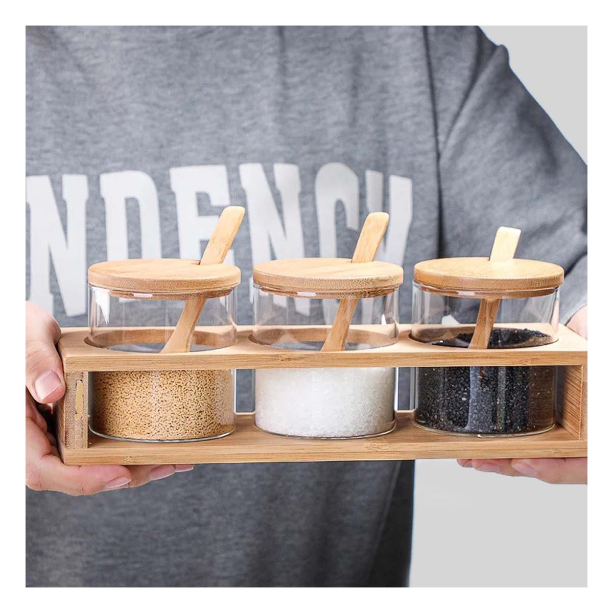 ORGANIZADOR DE ESPECIAS CON 3 FRASCOS DE VIDRIO Y BASE DE MADERA NATURAL YPOST IT - 3
