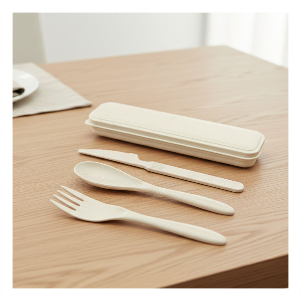 PACK4 KIT DE 3 CUBIERTOS ECOLOGICOS CON ESTUCHE COMPACTO BEIGE - 3
