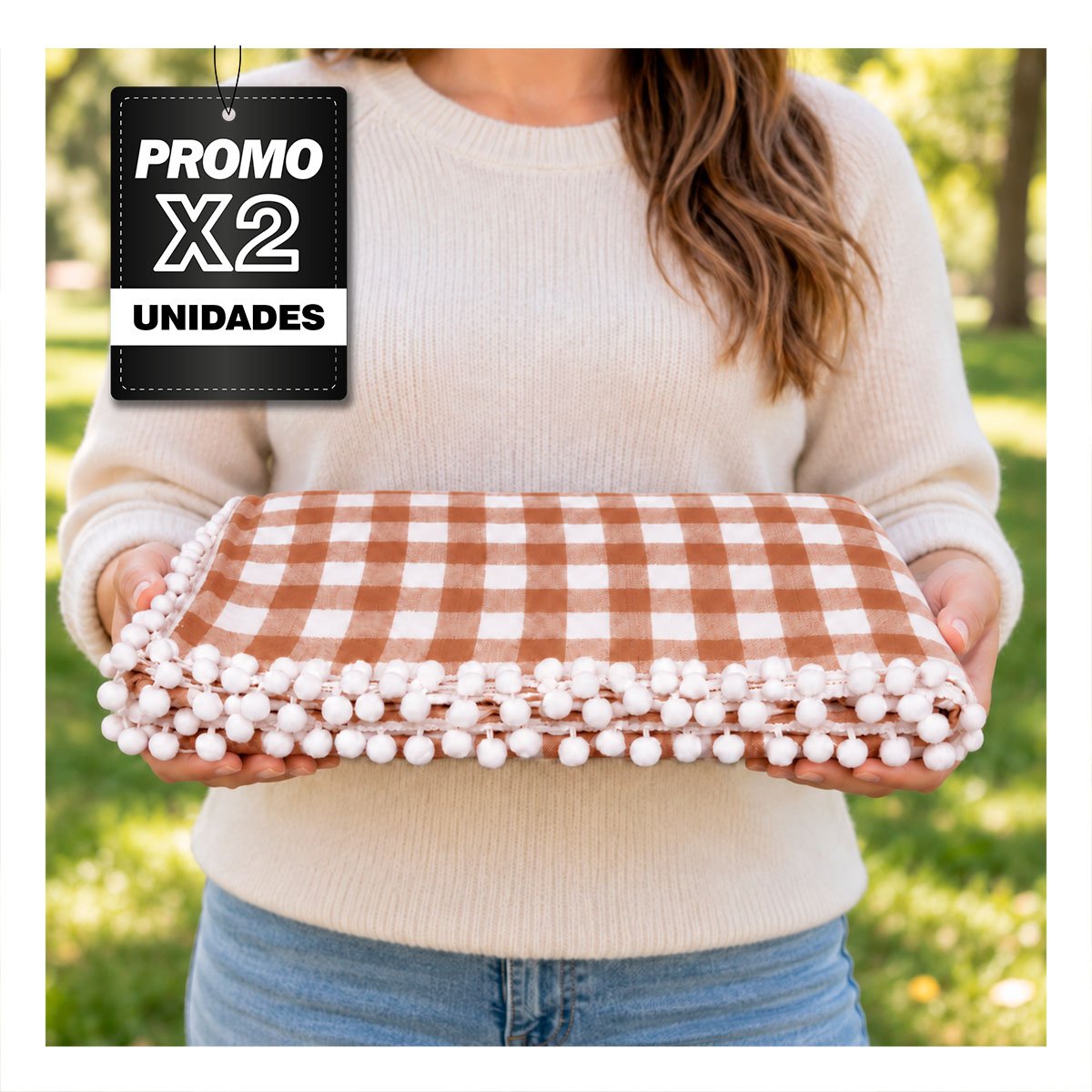 PACK2 LONA PICNIC CON BORDE DE MINI POMPONES PARA EL USO DE HOY BEIGE Y BLANCO - 1